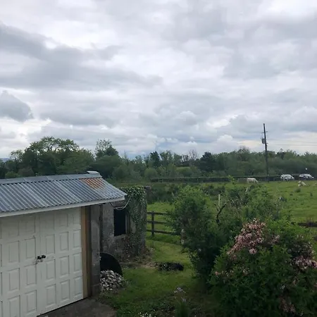 2-bedroom House Located In Castlefore *