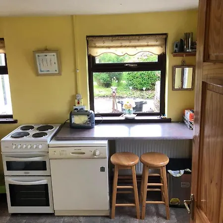 Дом отдыха 2-bedroom House Located In Castlefore *